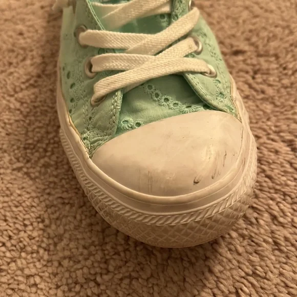 👟 Converse Low Tops Size 8 👟 - Picture 14 of 16